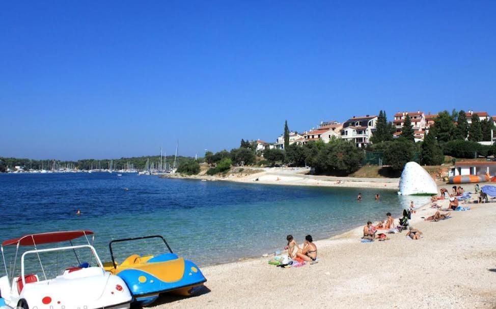 Apartmani Delas 2 Pjescana Uvala Εξωτερικό φωτογραφία