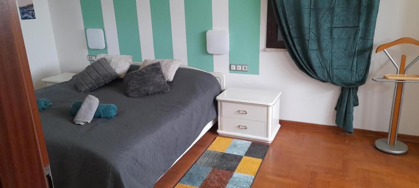 Apartmani Delas 2 Pjescana Uvala Εξωτερικό φωτογραφία