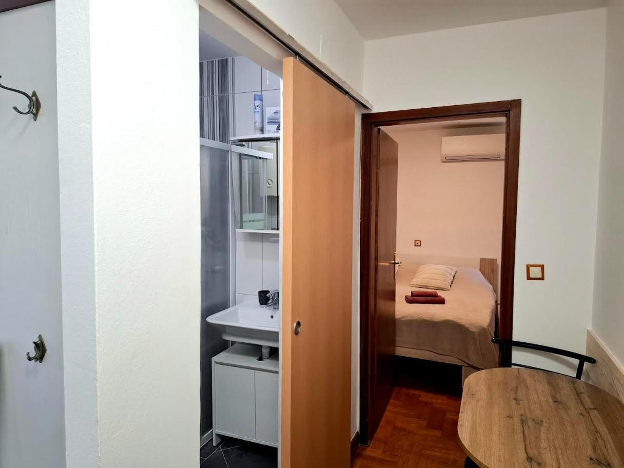 Apartmani Delas 2 Pjescana Uvala Εξωτερικό φωτογραφία